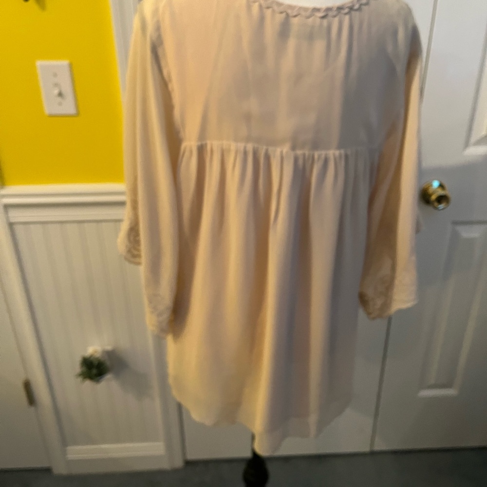 INC Blouse Tunic Cream Floral Embroidery Embroidered Flower Flowers Medium M - Picture 5 of 7
